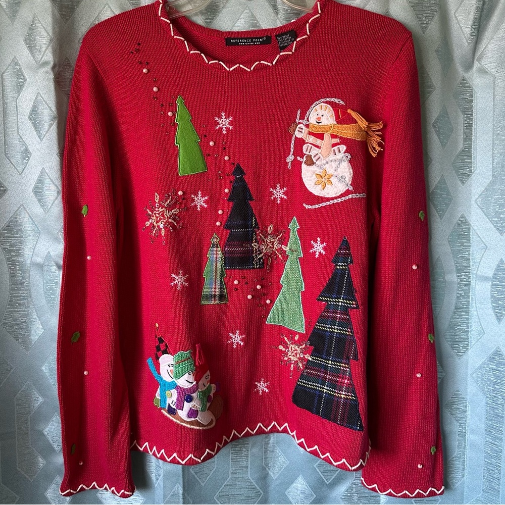 Festive 90s Reference Point Winter Holiday Sweater